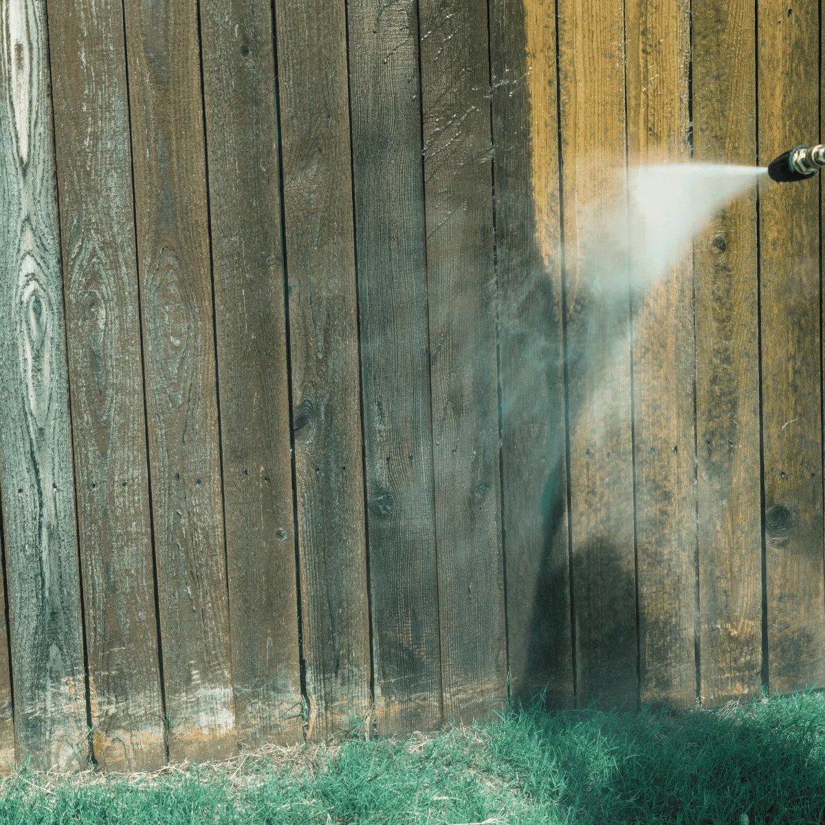 Fence & Wood Cleaning